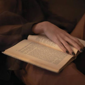 Meet your Posher, Maya